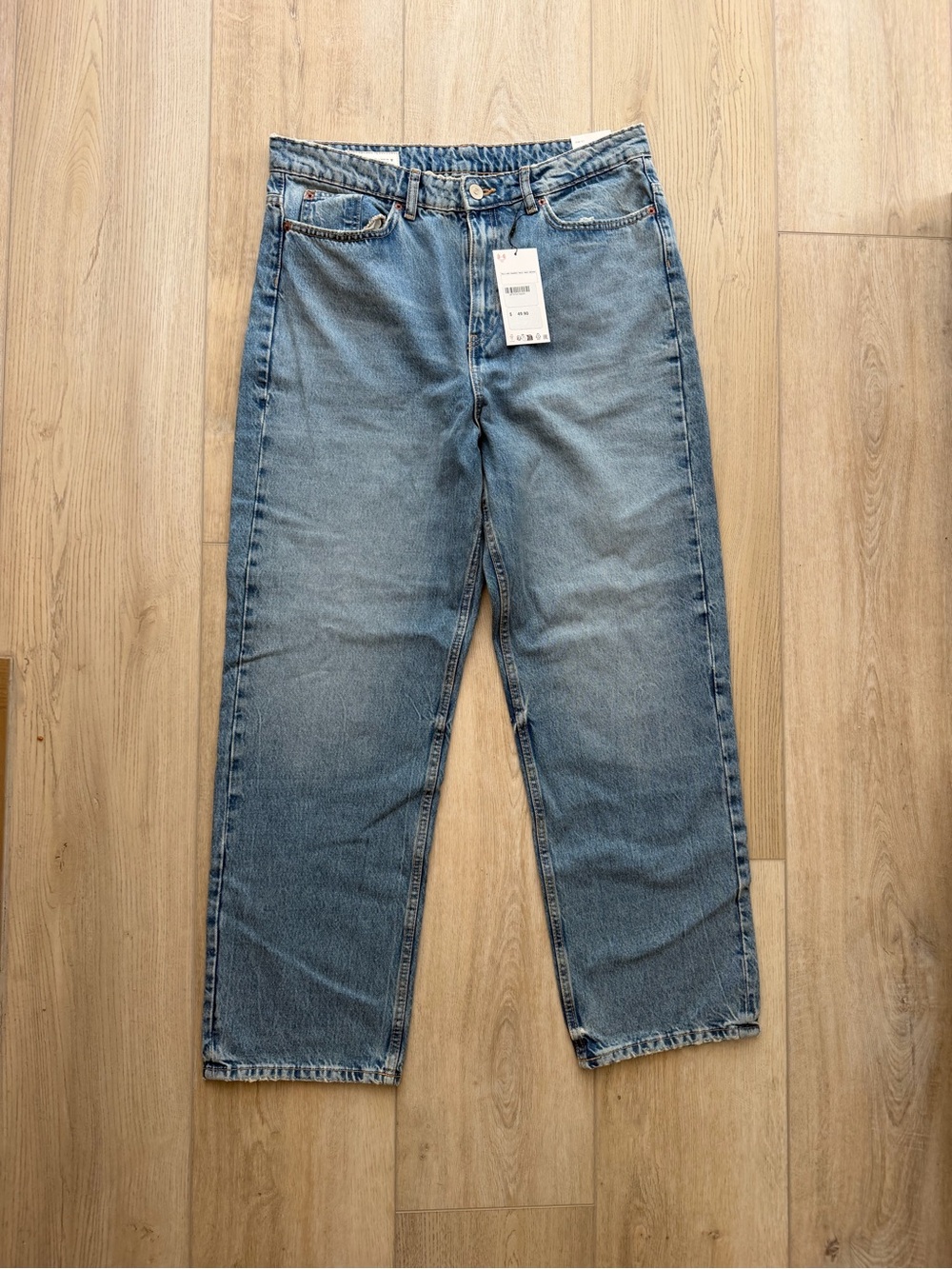 Zara Women Straight Jeans in Mid Blue Denim